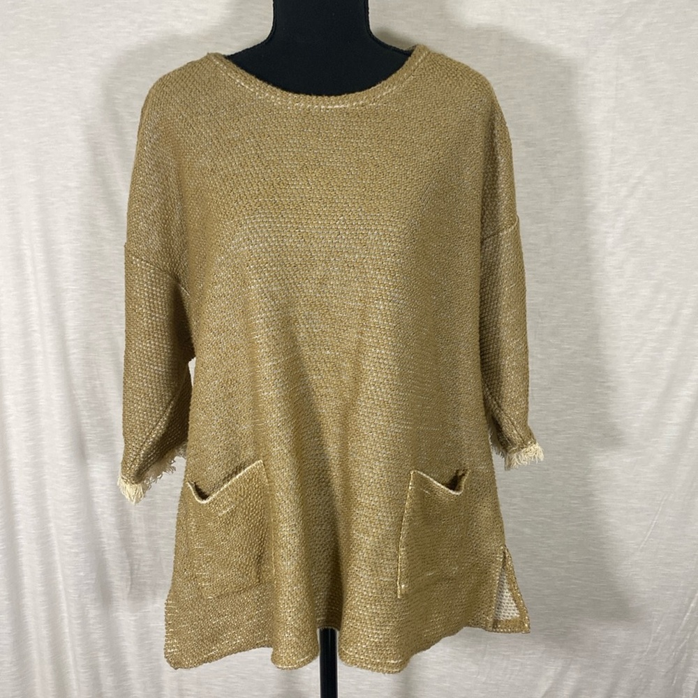 Robert Louis Women’s Short Sleeve Oversized Top Size Large with Pockets‎